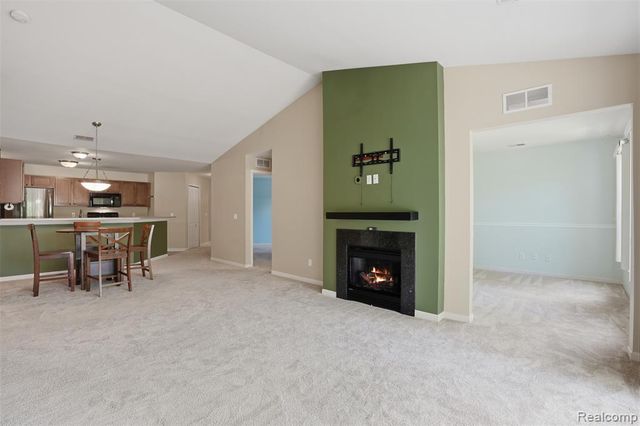 320 N Wixom Road 30, Wixom, MI 48393