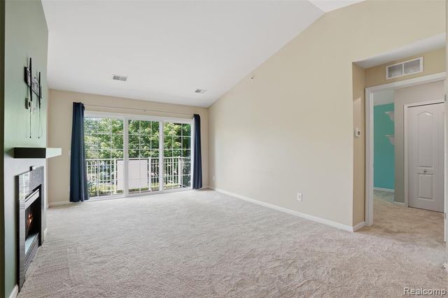 320 N Wixom Road 30, Wixom, MI 48393