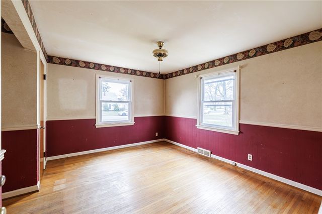 246 Thorndyke Road, Irondequoit, NY 14617