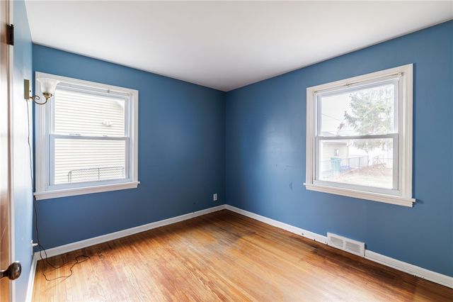 246 Thorndyke Road, Irondequoit, NY 14617