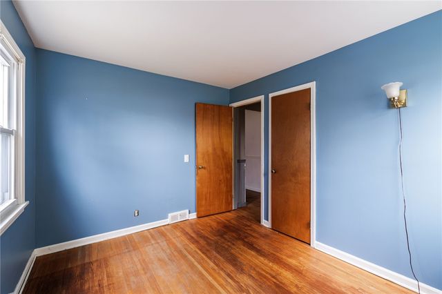 246 Thorndyke Road, Irondequoit, NY 14617