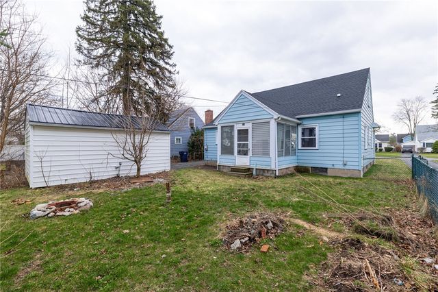 246 Thorndyke Road, Irondequoit, NY 14617