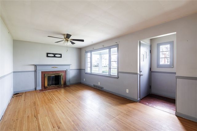 246 Thorndyke Road, Irondequoit, NY 14617