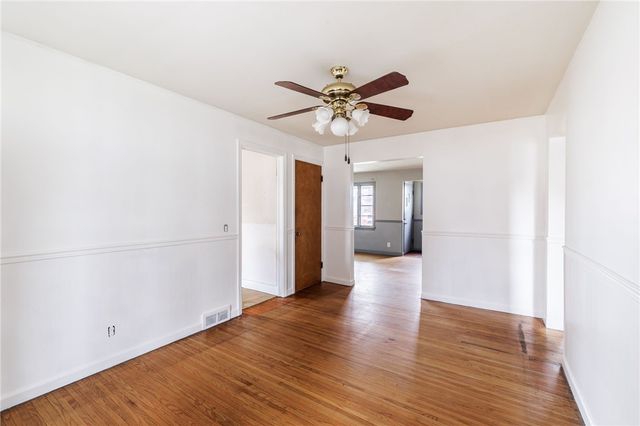 246 Thorndyke Road, Irondequoit, NY 14617