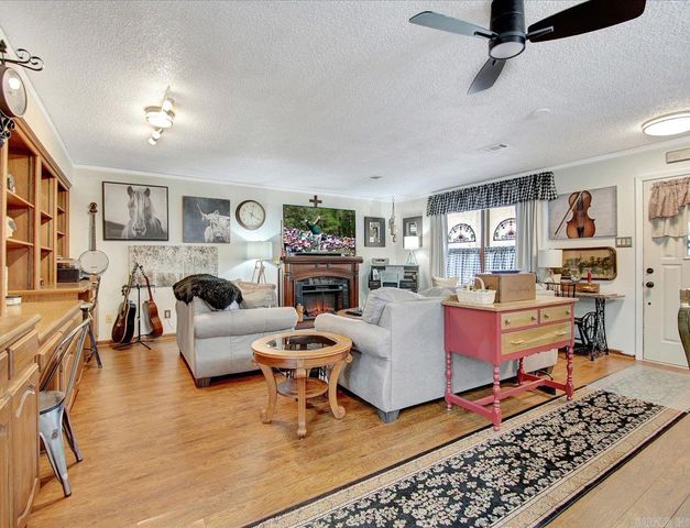 1 Montserrat, Hot Springs Village, AR 71909