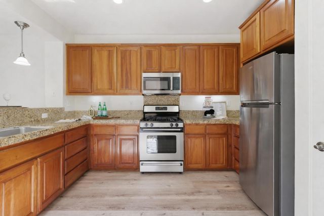 68 W Belleza Ln, Mountain House, CA 95391