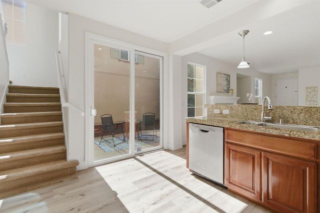 68 W Belleza Ln, Mountain House, CA 95391