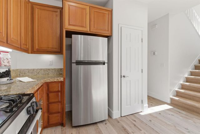 68 W Belleza Ln, Mountain House, CA 95391