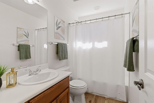 68 W Belleza Ln, Mountain House, CA 95391