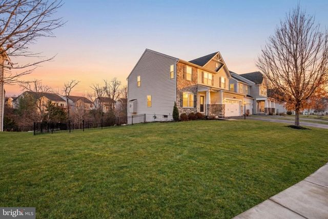 107 CABBAGE WHITE DR, Lake Frederick, VA 22630