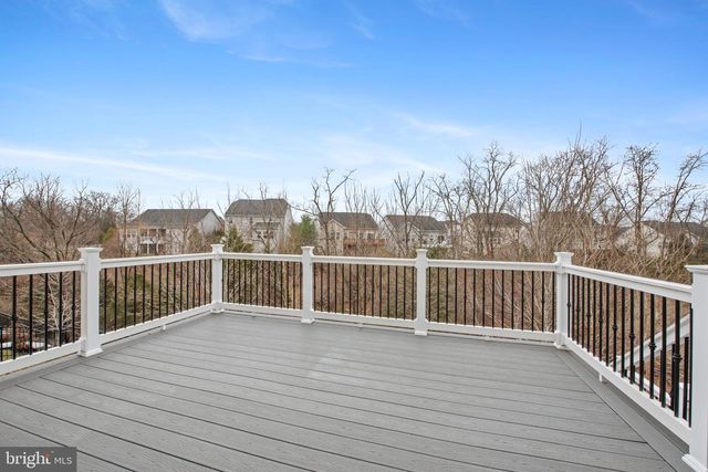 107 CABBAGE WHITE DR, Lake Frederick, VA 22630