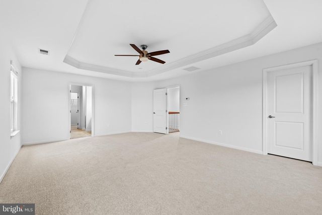 107 CABBAGE WHITE DR, Lake Frederick, VA 22630