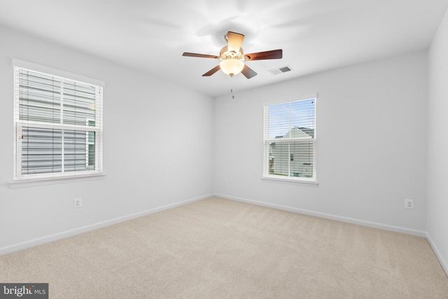 107 CABBAGE WHITE DR, Lake Frederick, VA 22630