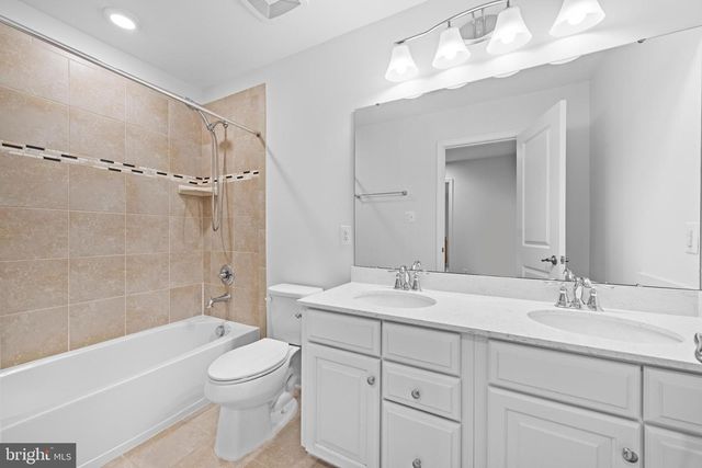 107 CABBAGE WHITE DR, Lake Frederick, VA 22630