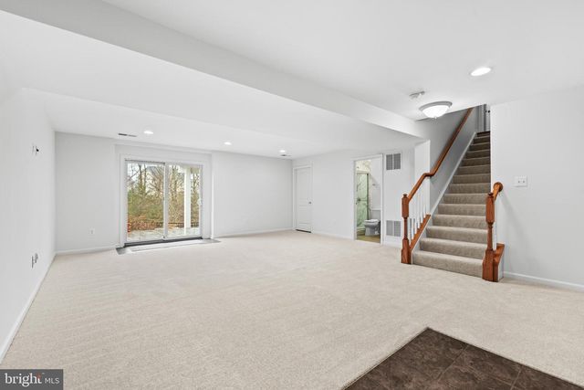 107 CABBAGE WHITE DR, Lake Frederick, VA 22630