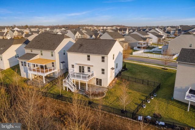 107 CABBAGE WHITE DR, Lake Frederick, VA 22630