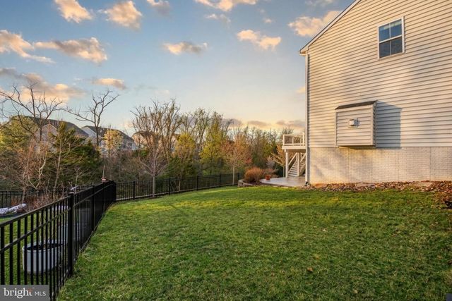 107 CABBAGE WHITE DR, Lake Frederick, VA 22630