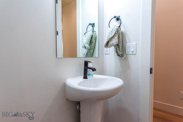 806 Halfpipe Street, Belgrade, MT 59714