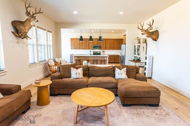 806 Halfpipe Street, Belgrade, MT 59714