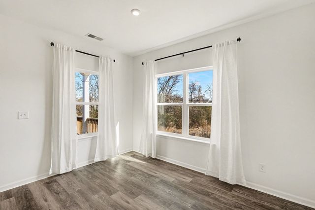 1972 Susan Rd, Columbia, TN 38401