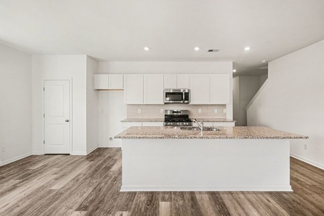 1972 Susan Rd, Columbia, TN 38401