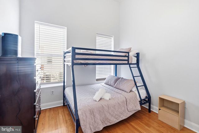 1221 WYLIE ST NE, Washington, DC 20002