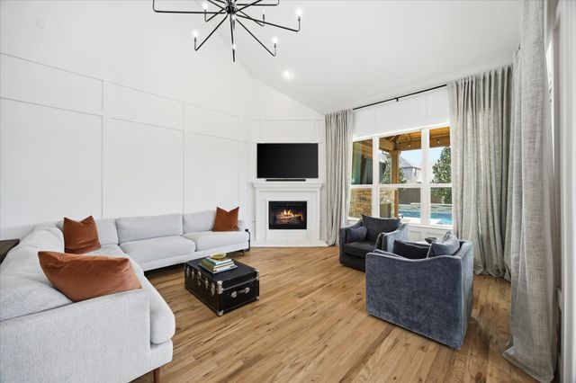 609 Bordeaux Drive, Rockwall, TX 75087