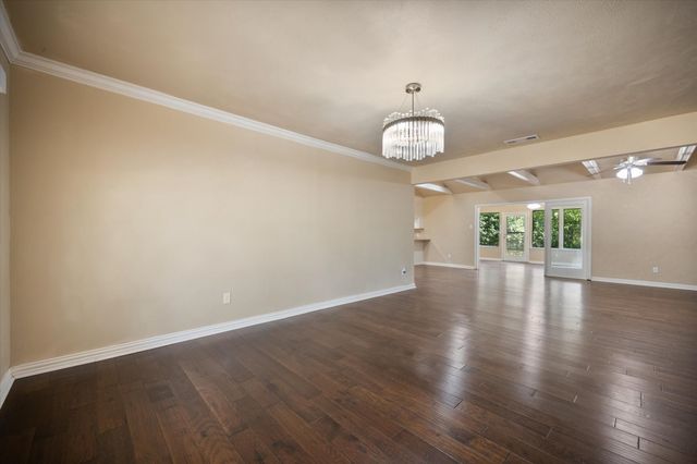 1905 Nottingham Boulevard, Fort Worth, TX 76112