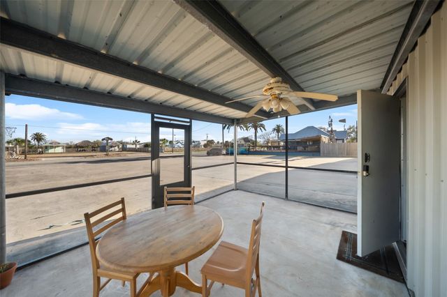 354 Fisher Street, Matagorda, TX 77414