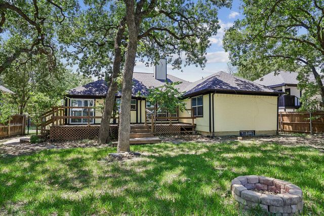6833 Parkwood Drive, North Richland Hills, TX 76182