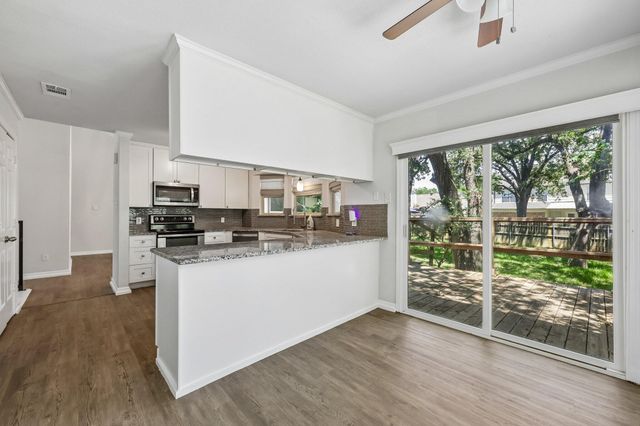 6833 Parkwood Drive, North Richland Hills, TX 76182