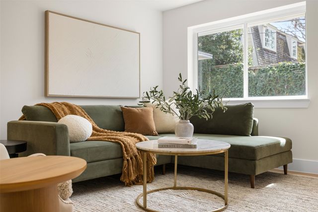 13723 Hughes Lane, Dallas, TX 75240