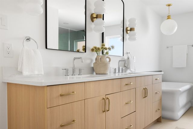 13723 Hughes Lane, Dallas, TX 75240