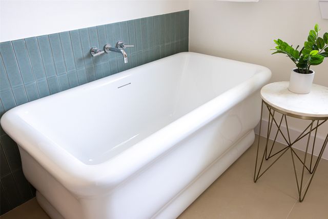 13723 Hughes Lane, Dallas, TX 75240