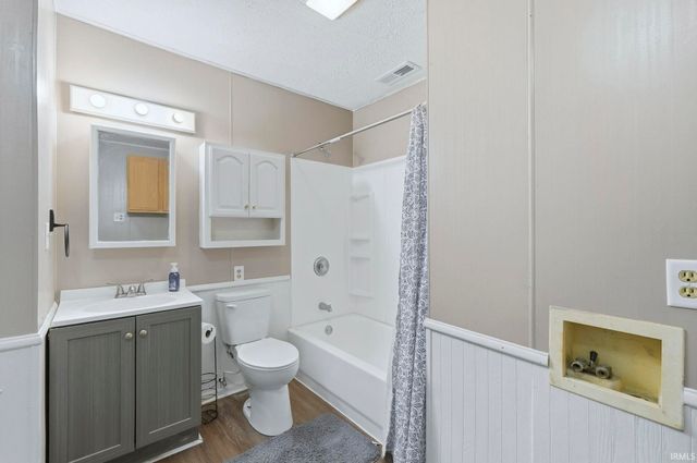 1045 Southlea Drive, Lafayette, IN 47909