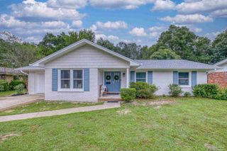 5580 San Gabriel Dr, Pensacola, FL 32504