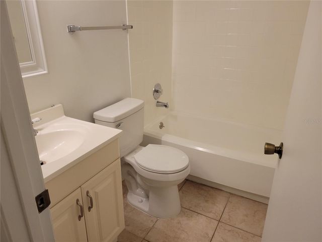 130 JASMINE WOODS COURT 14A, Deltona, FL 32725