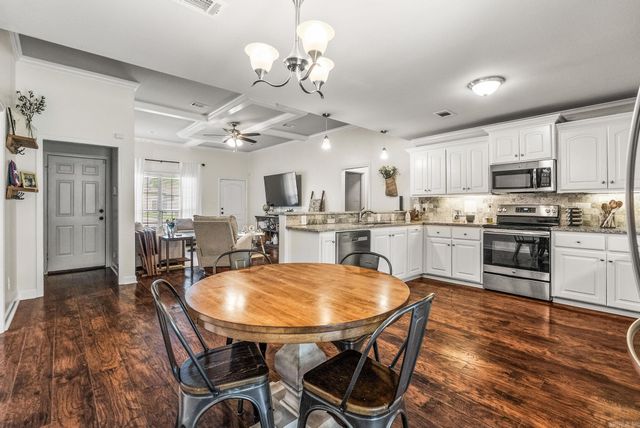 85 Smarty Jones Circle, Austin, AR 72007