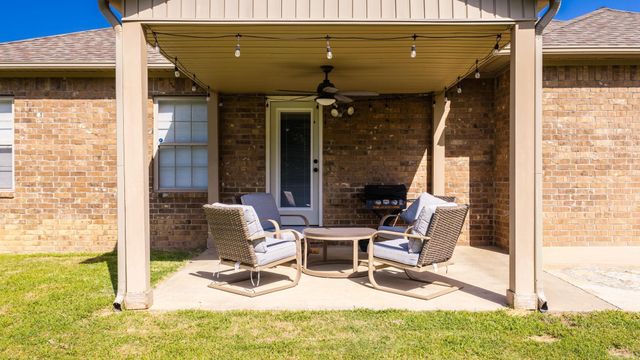 85 Smarty Jones Circle, Austin, AR 72007