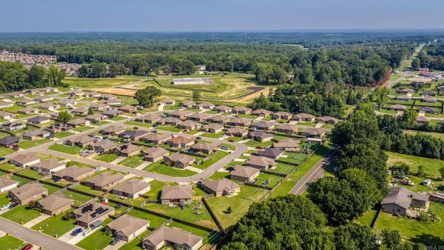 85 Smarty Jones Circle, Austin, AR 72007