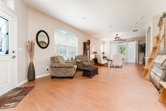 15731 PHOEBEPARK AVENUE, Lithia, FL 33547