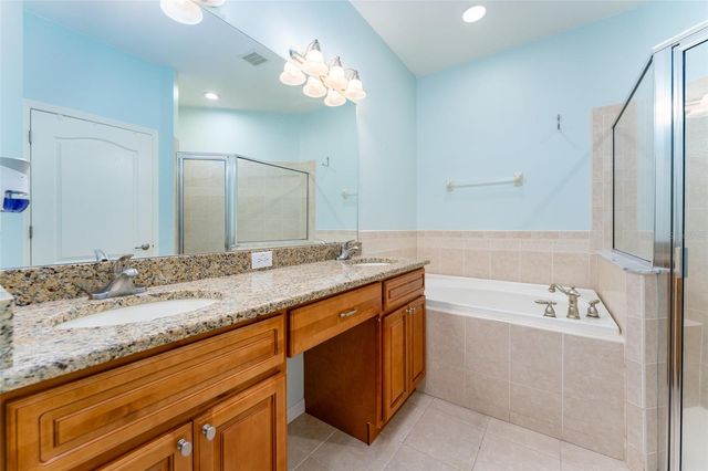 15731 PHOEBEPARK AVENUE, Lithia, FL 33547