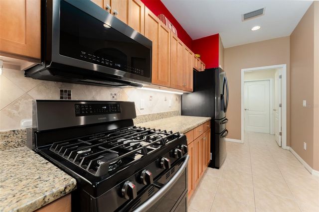 15731 PHOEBEPARK AVENUE, Lithia, FL 33547