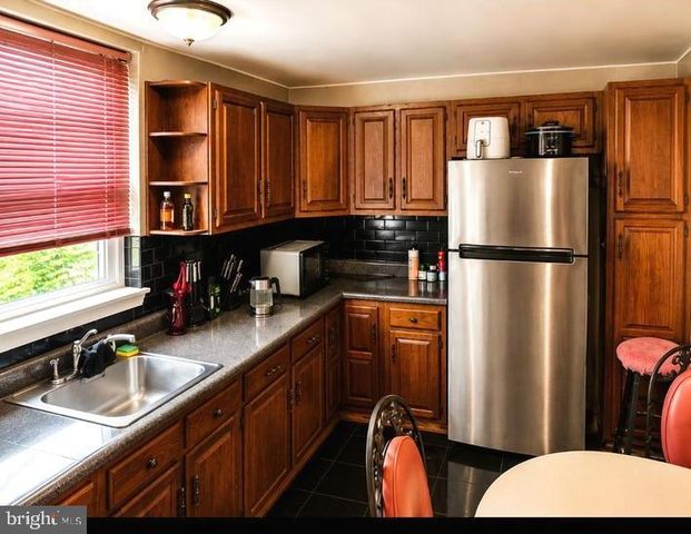 8303 MANSFIELD AVE, Philadelphia, PA 19150