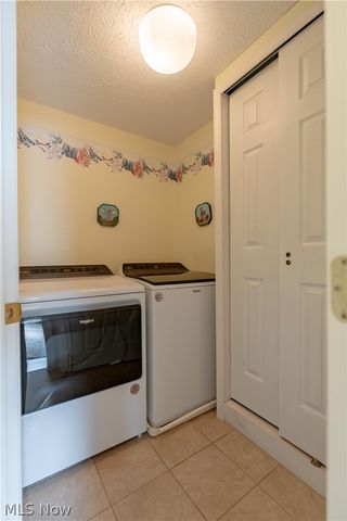 1702 Southpointe Circle NE, Canton, OH 44714