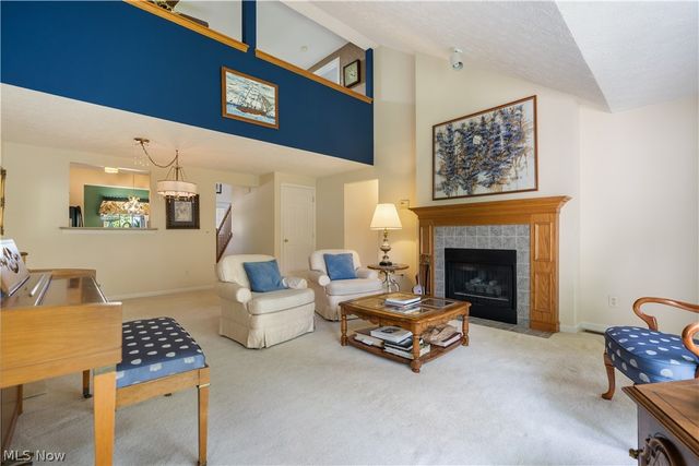 1702 Southpointe Circle NE, Canton, OH 44714
