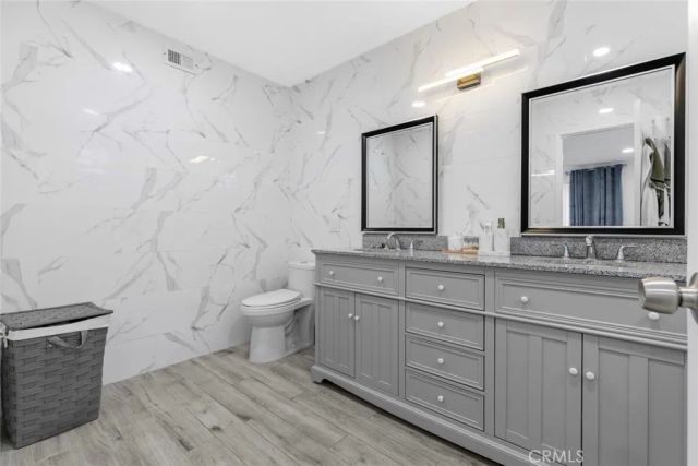 8801 Cedros Avenue 7, Panorama City, CA 91402