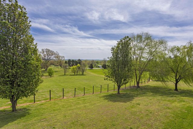 410 Pioneer Trail, Dayton, TN 37321