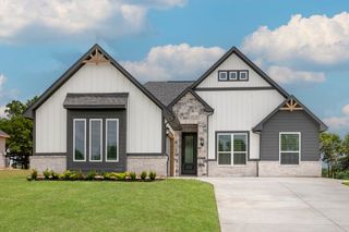 2383 Clubhouse Drive, Blanchard, OK 73010
