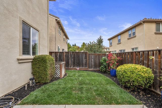 130 Lusitano Way, Gilroy, CA 95020